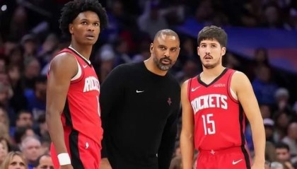 阿门三战22次助攻！火箭透露新决定，范乔丹排除莫兰特加盟可能性|乌度卡|谢泼德|控卫|凯文·杜兰特|艾米-乌度卡_新浪体育_新浪新闻