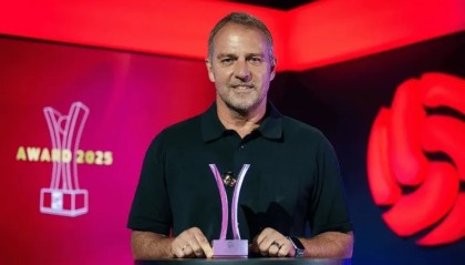 开云体育app-来自家乡的肯定，弗里克获得《图片报》年度最佳主帅奖